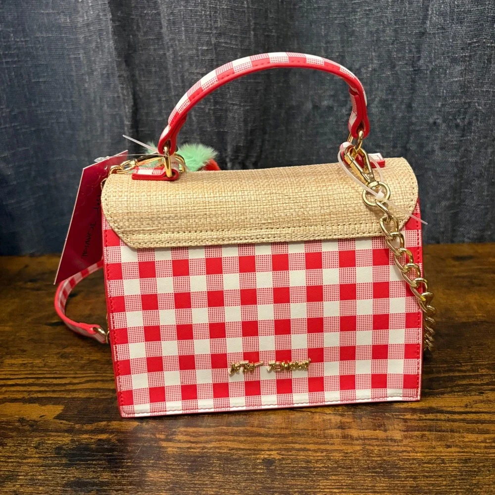 Betsey Johnson nwt betsey
